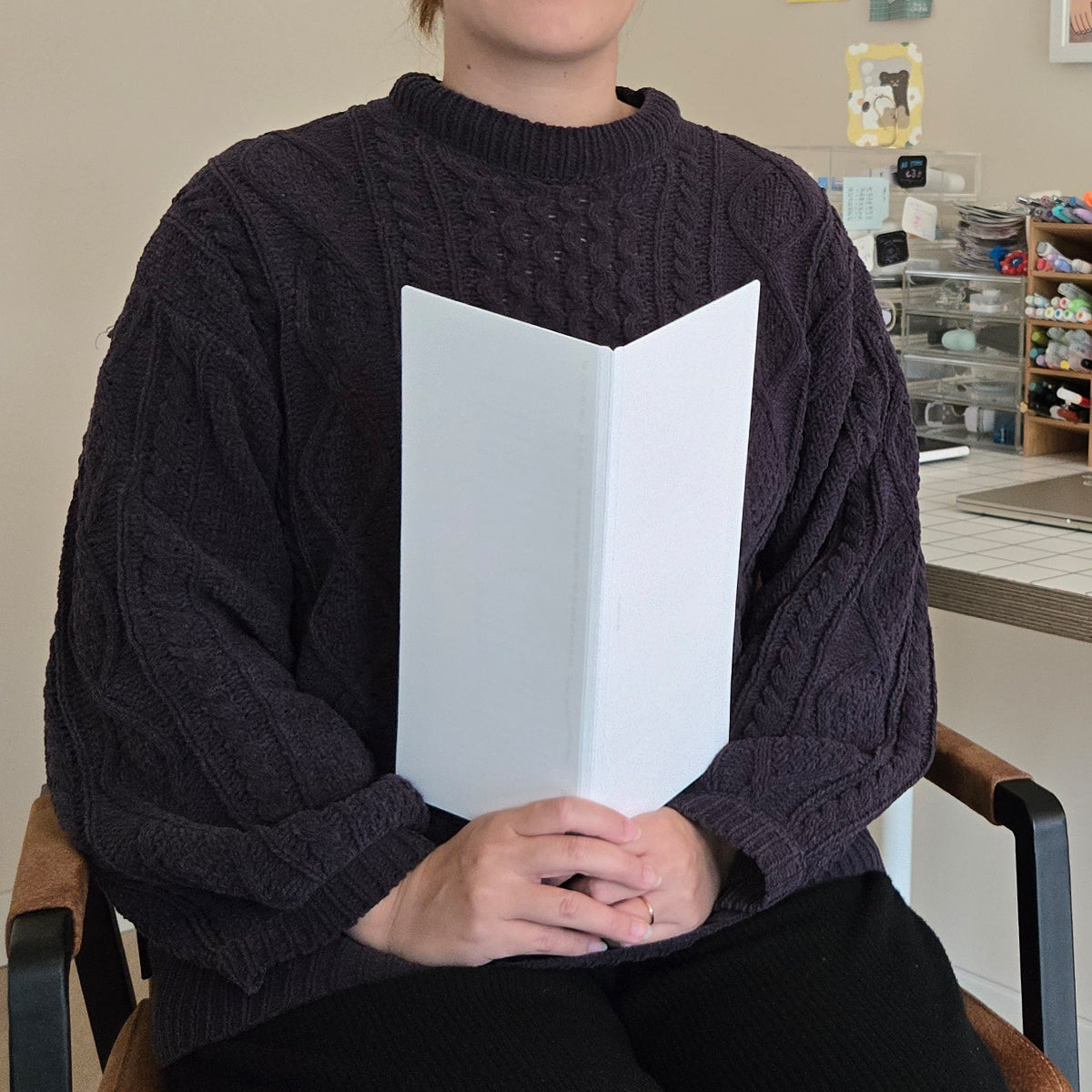 HOSSO Slim Hard Folder A4 Half-Size (KINGJIM)