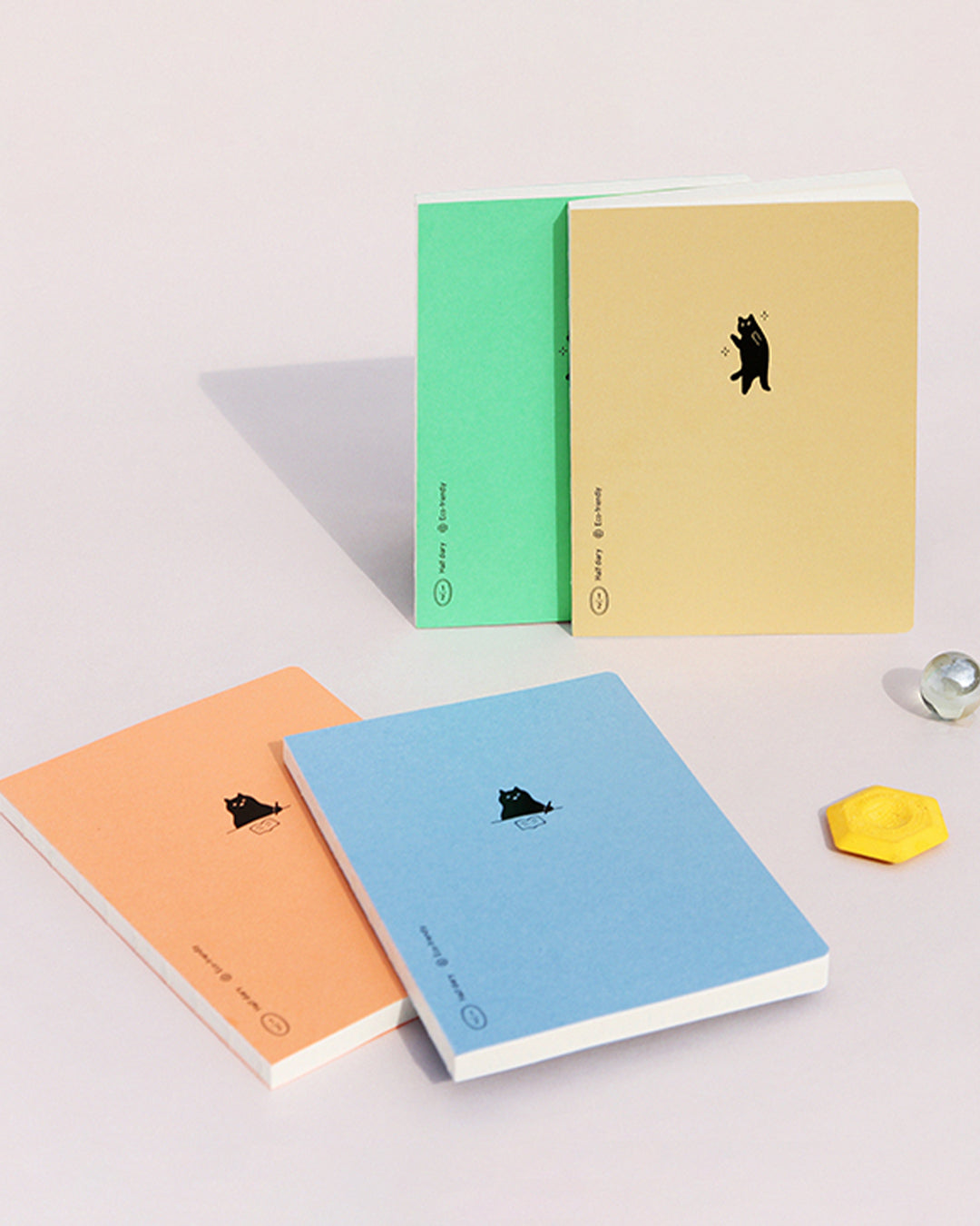 6-Month Diary (One Third Cat Half Diary) / gongjang
