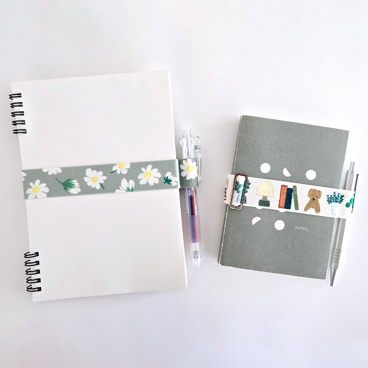 Adjustable Pen Band for A6–A5 Notebooks