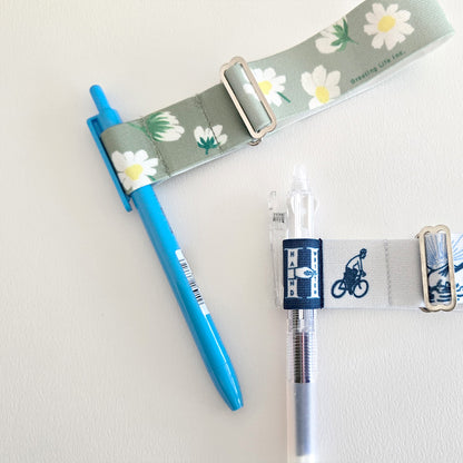 Adjustable Pen Band for A6–A5 Notebooks