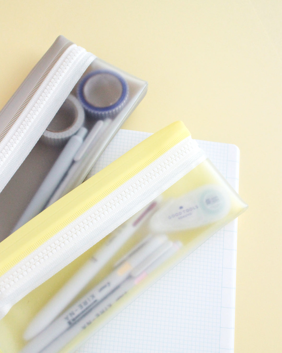 Translucent Pen Case / Raymay