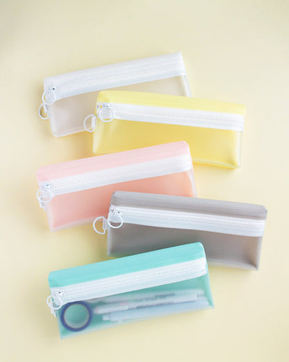 Translucent Pen Case / Raymay