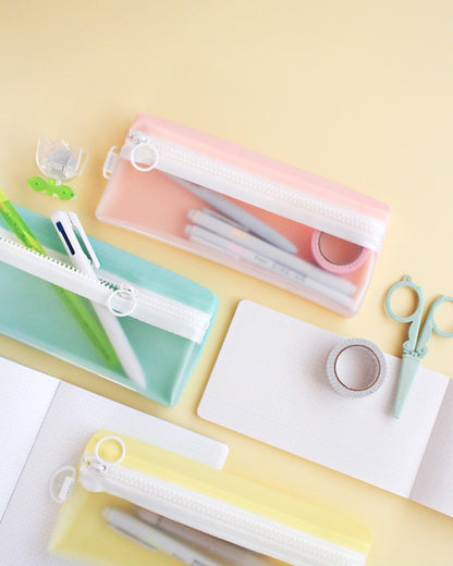 Translucent Pen Case / Raymay