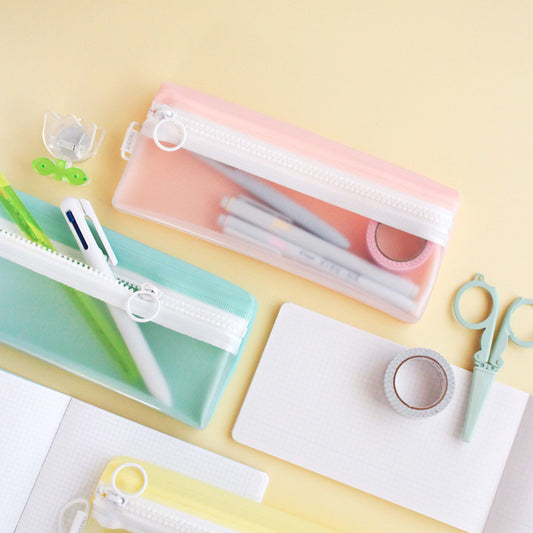 Translucent Pen Case / Raymay